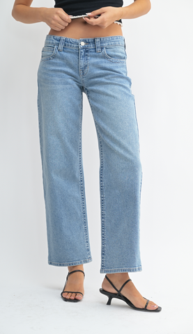 LOW RISE BAGGY STRAIGHT WITH THE PERFECT INSEAM